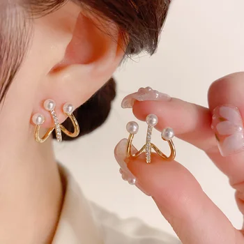 2022 Нов златен цвят кристал перла стъд обеци за жени корейски елегантен обица момичета мода бижута аксесоари