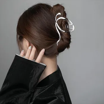 2024 Нова метална геометрична щипка за коса Момичета Щипки за коса Скоби за коса Фиби Модни шапки Корейски аксесоари за коса за жени