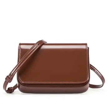 Кафява малка квадратна чанта за жени 2023 нова ярка кожа рамо кръстосано тяло малка чанта тофу чанти
