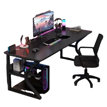 Компютърно бюро, настолен компютър, малко домакинско бюро за електронни спортове, работно бюро, проста спалня, учене и писане
