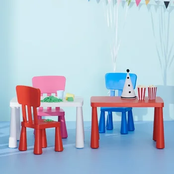 Цветна пластмасова детска маса Детска мебел Бюро и табуретка Комплект за ранно образование Учебни бюра Градивни блокови маси